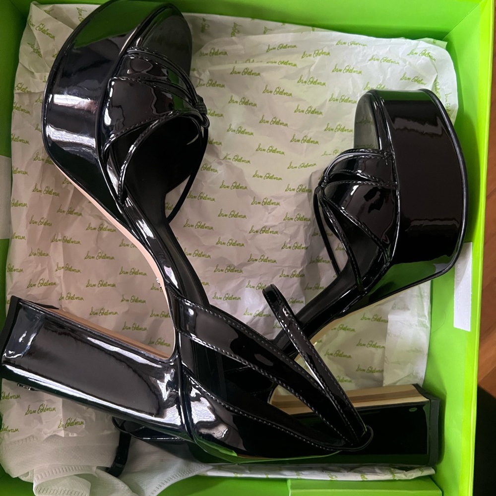 Beautiful Sam Edelman black Patent heels